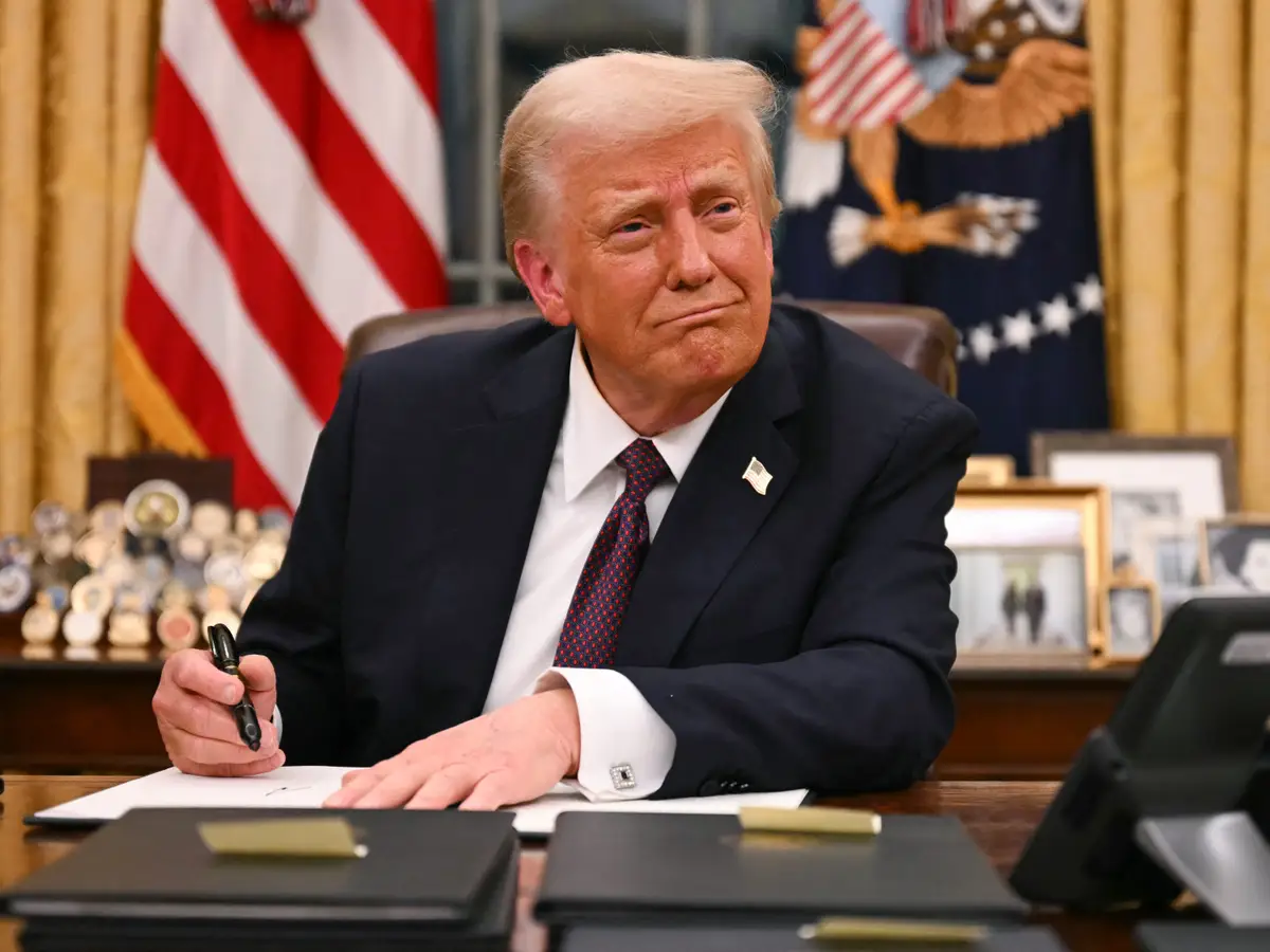 Trump interdit aux ressortissants de 7 pays africains d&rsquo;entrer aux États-Unis, le Tchad réplique