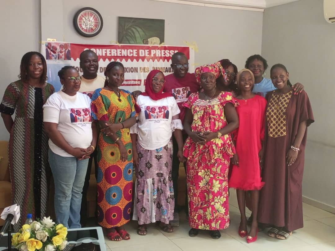 Des jumeaux entrevoient une journée de réflexion